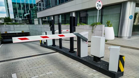 Oficina con seguridad